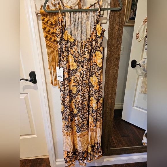 Spell & The Gypsy Hibiscus LaneStrappy Maxi Dress in Licorice SMALL NWT - Picture 5 of 5